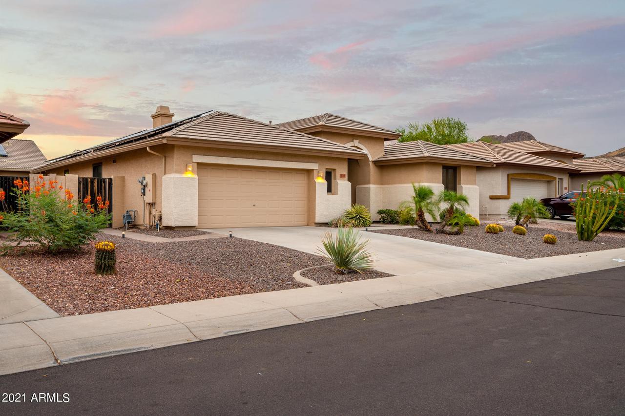 6764 W Avenida Del Rey Ave., Peoria, AZ 85383