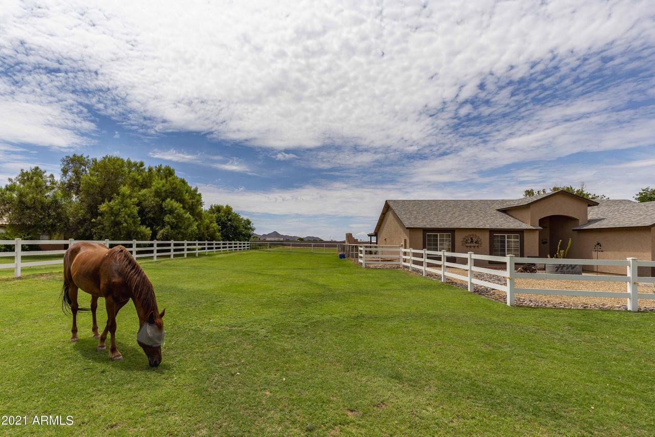 15431 E Via Del Rancho, Gilbert, AZ 85298