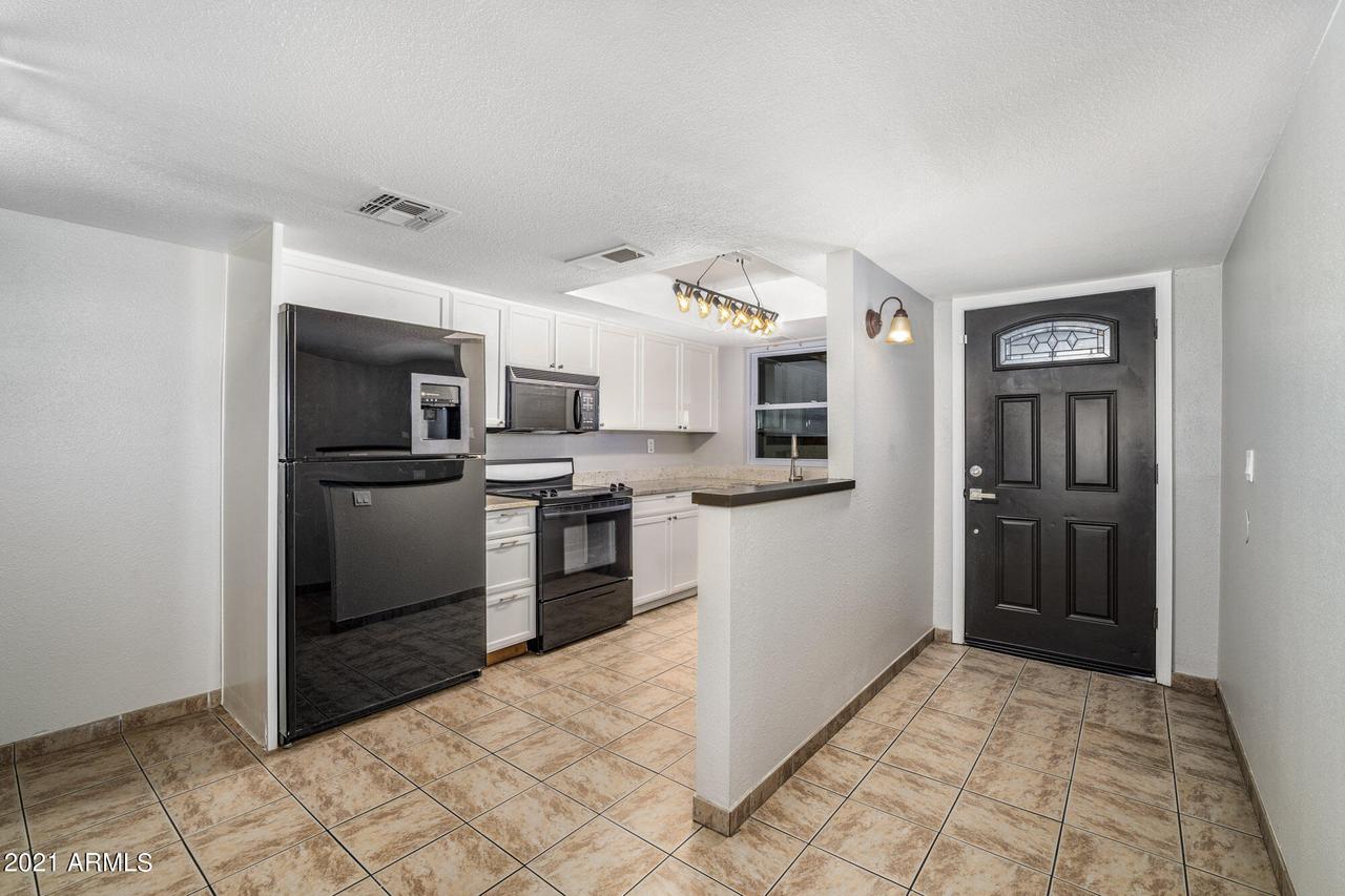 2411 W Voltaire Ave., Phoenix, AZ 85029