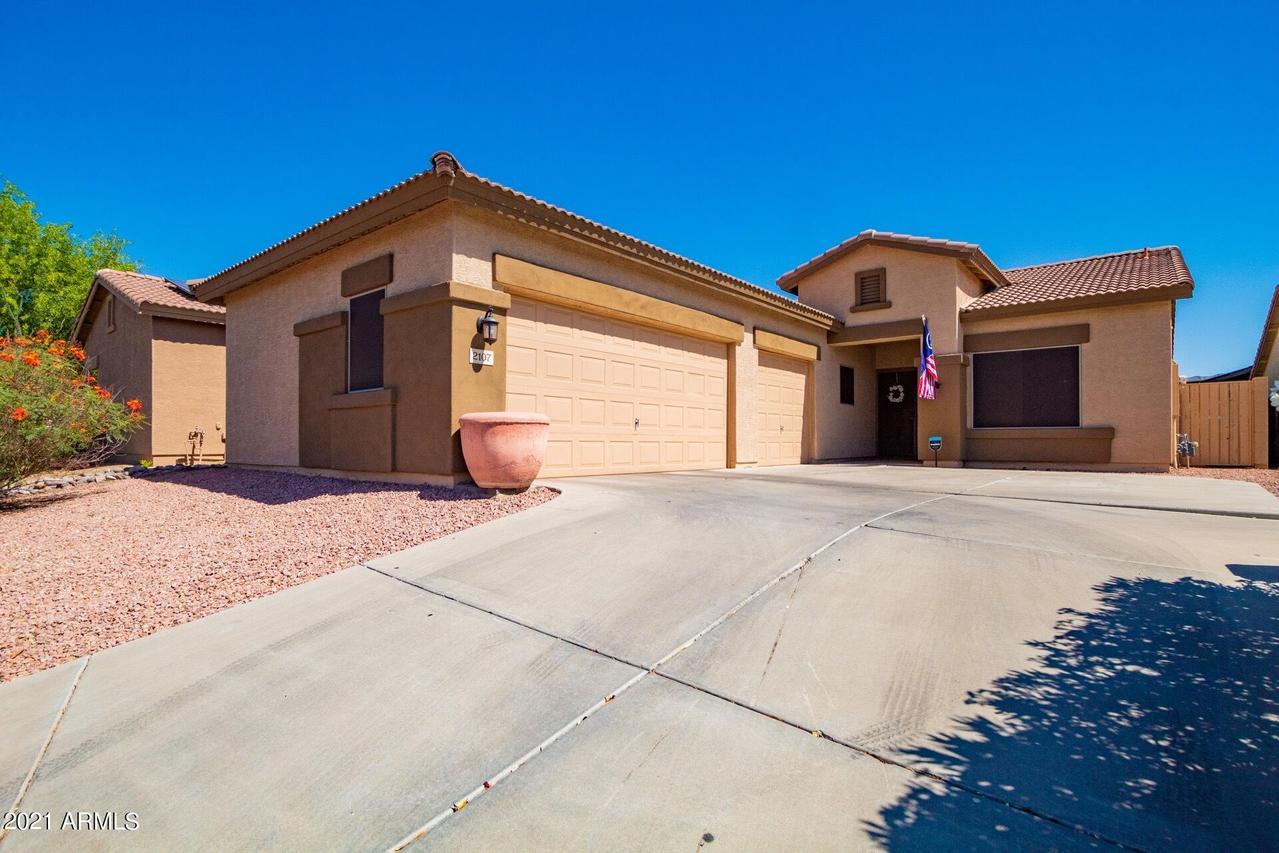 2107 W Carter Rd., Phoenix, AZ 85041