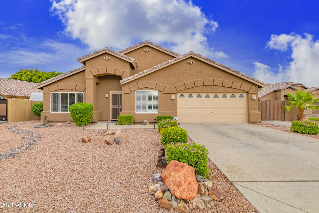 9225 W Tumblewood Dr., Peoria, AZ 85382