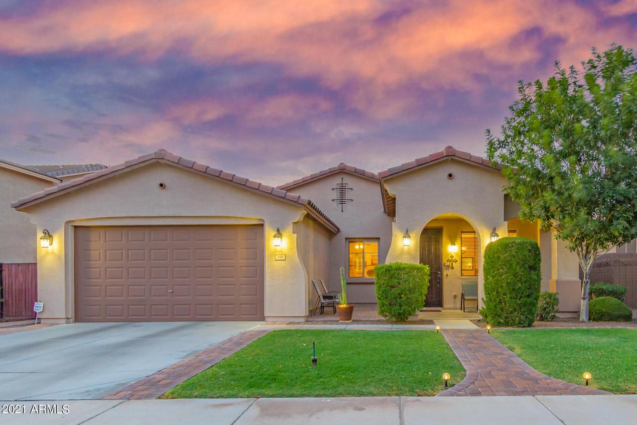 196 W Yellow Wood Ave., San Tan Valley, AZ 85140