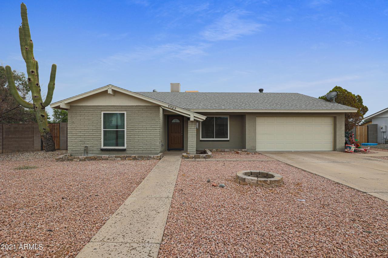 1323 W Rosemonte Dr., Phoenix, AZ 85027