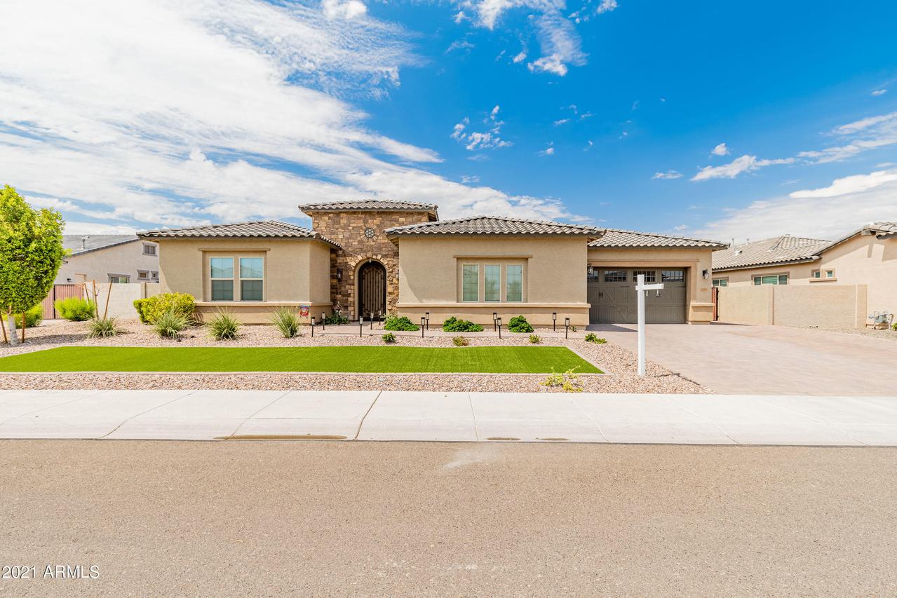 9190 W Sands Dr., Peoria, AZ 85383