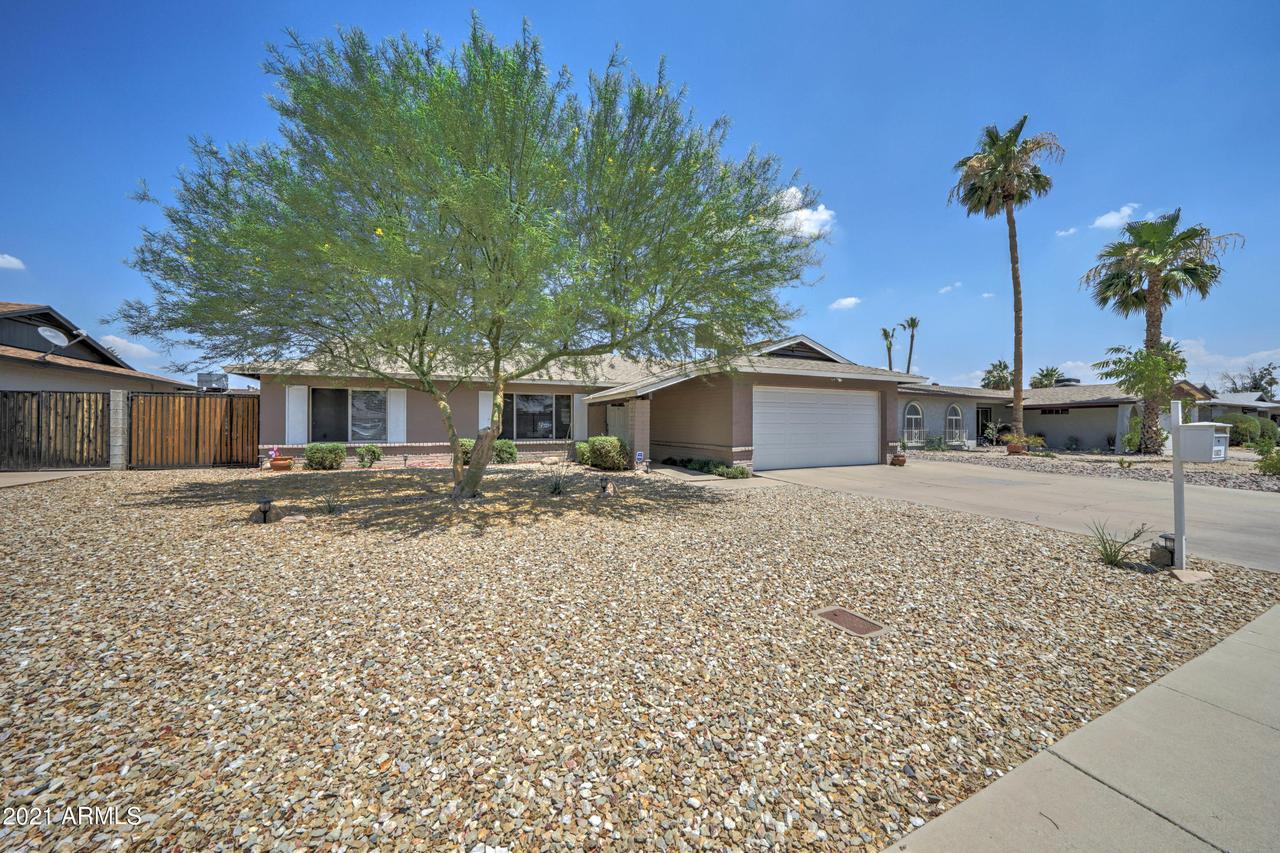 10623 N 49th Ave., Glendale, AZ 85304
