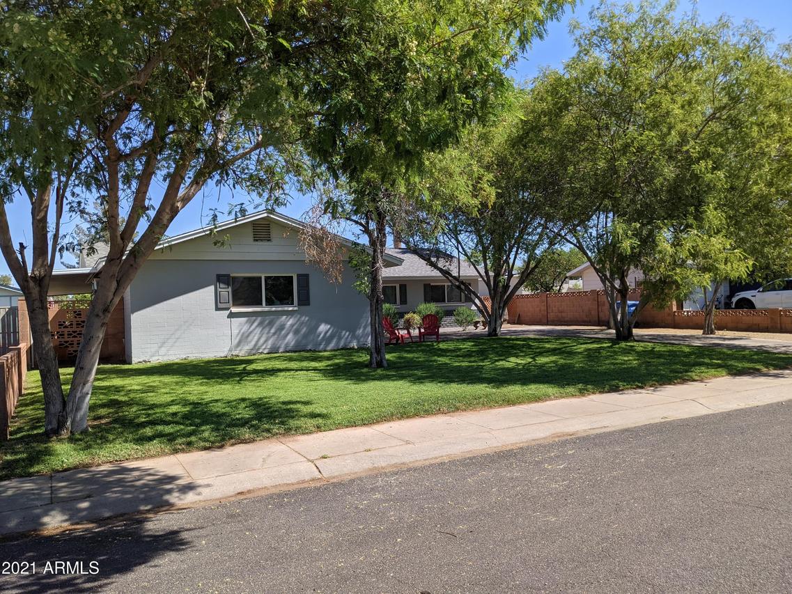 3222 W Gelding Dr., Phoenix, AZ 85053