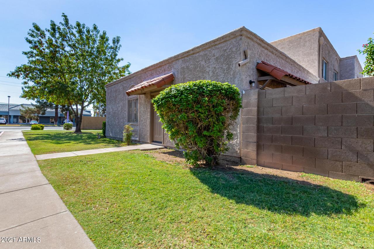 600 S Dobson Rd. #215, Mesa, AZ 85202