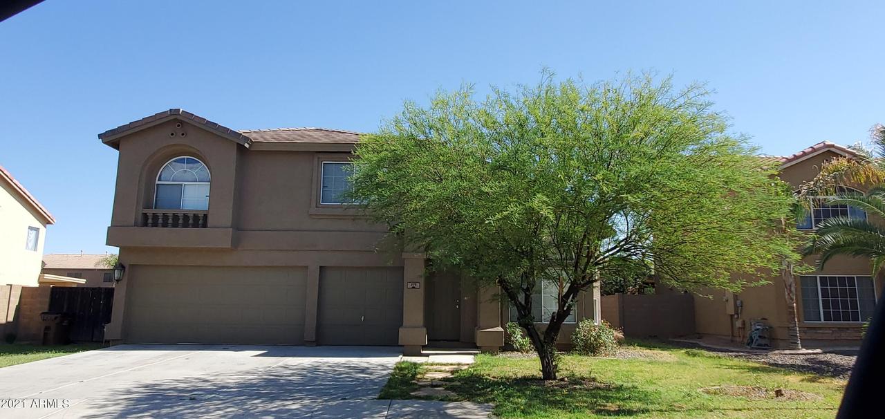 979 E Rosebud Dr., San Tan Valley, AZ 85143