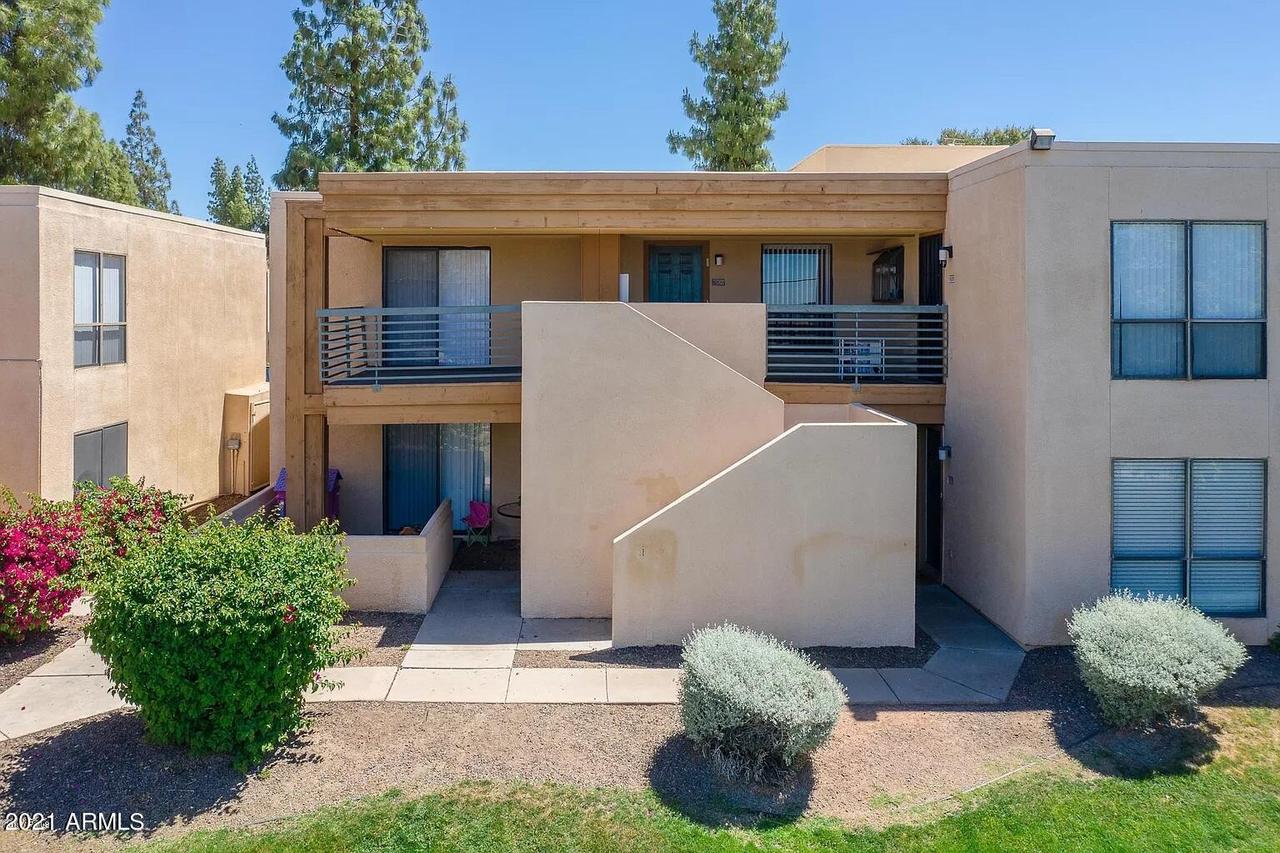 3435 W Danbury Dr. #B209, Phoenix, AZ 85053