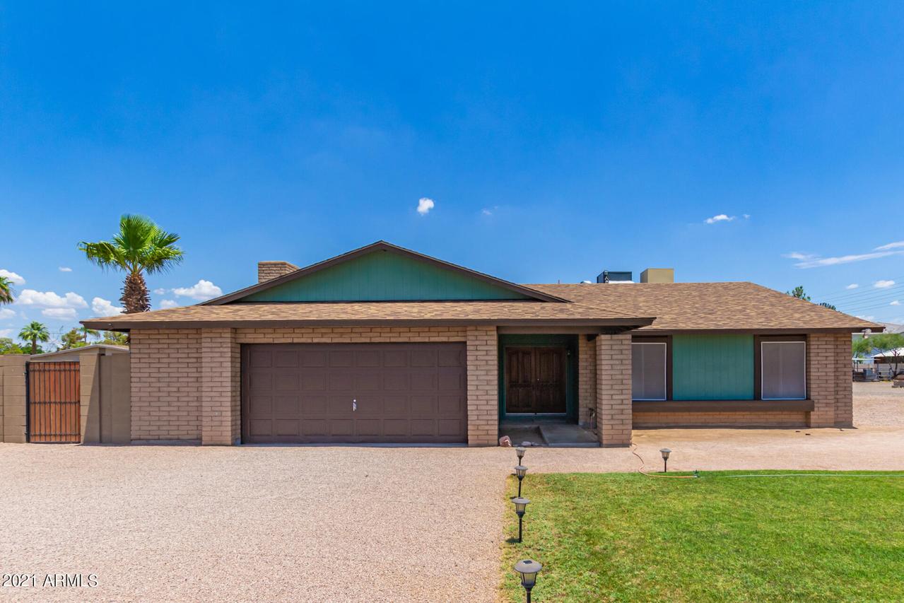 431 N 22nd Pl., Mesa, AZ 85213