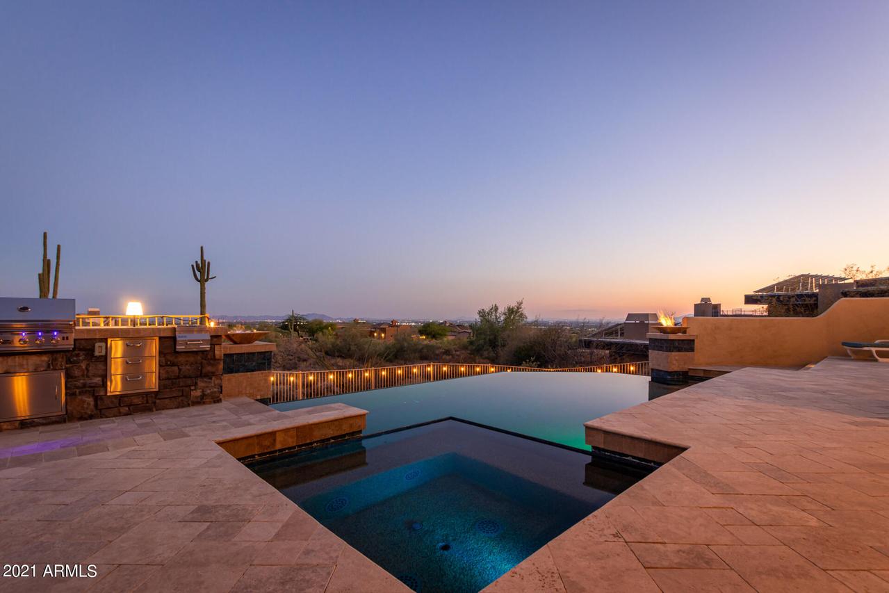 8227 E Echo Canyon St., Mesa, AZ 85207