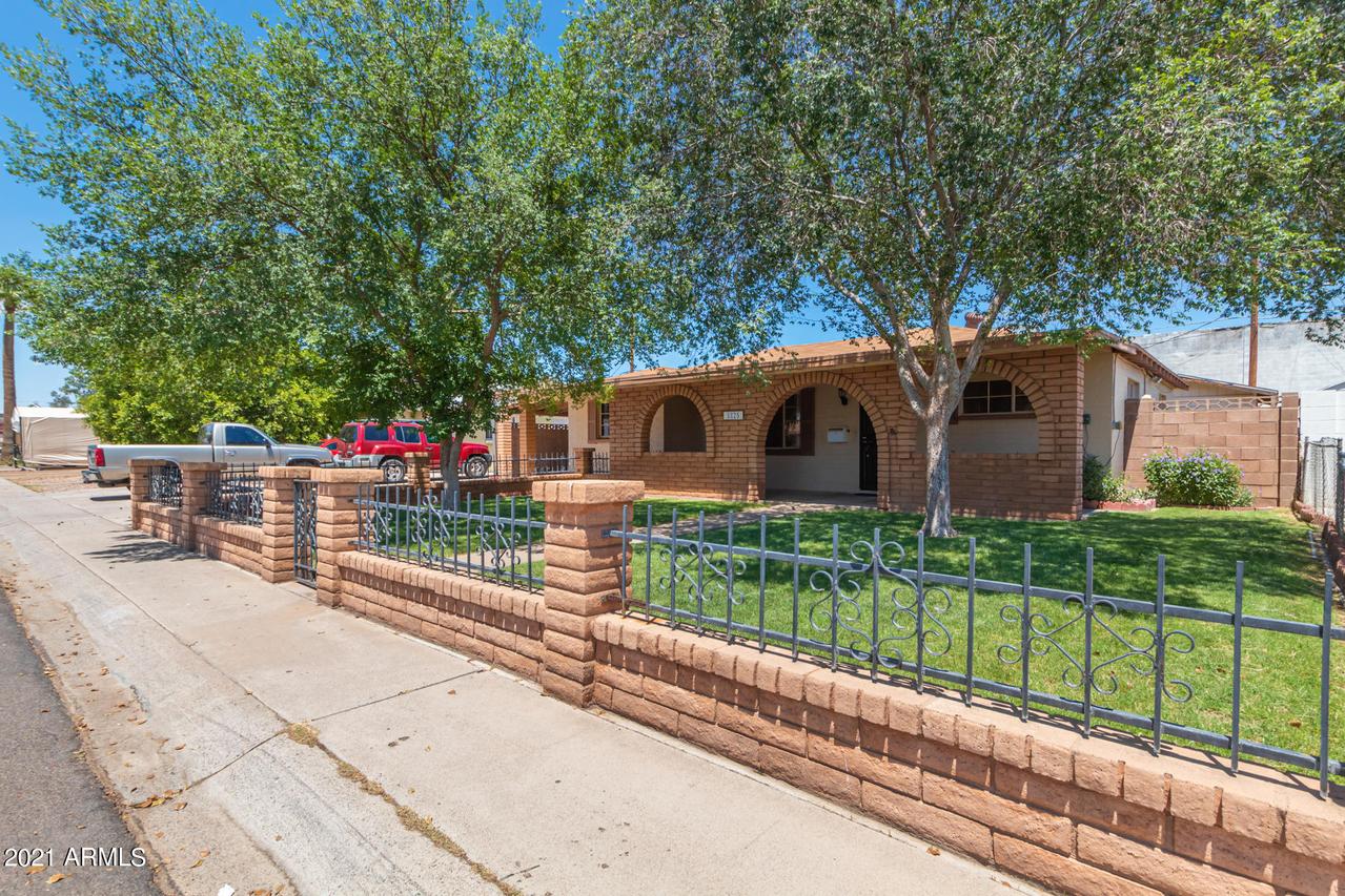 8825 N 28th Ave., Phoenix, AZ 85051