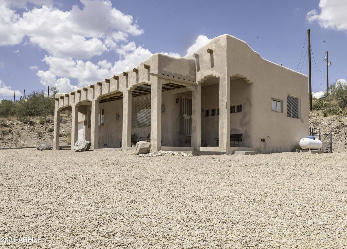 35280 S Rebel Pass, Morristown, AZ 85342