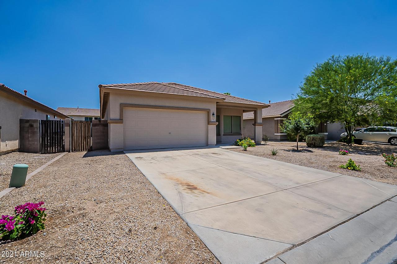 735 E Maddison St., San Tan Valley, AZ 85140