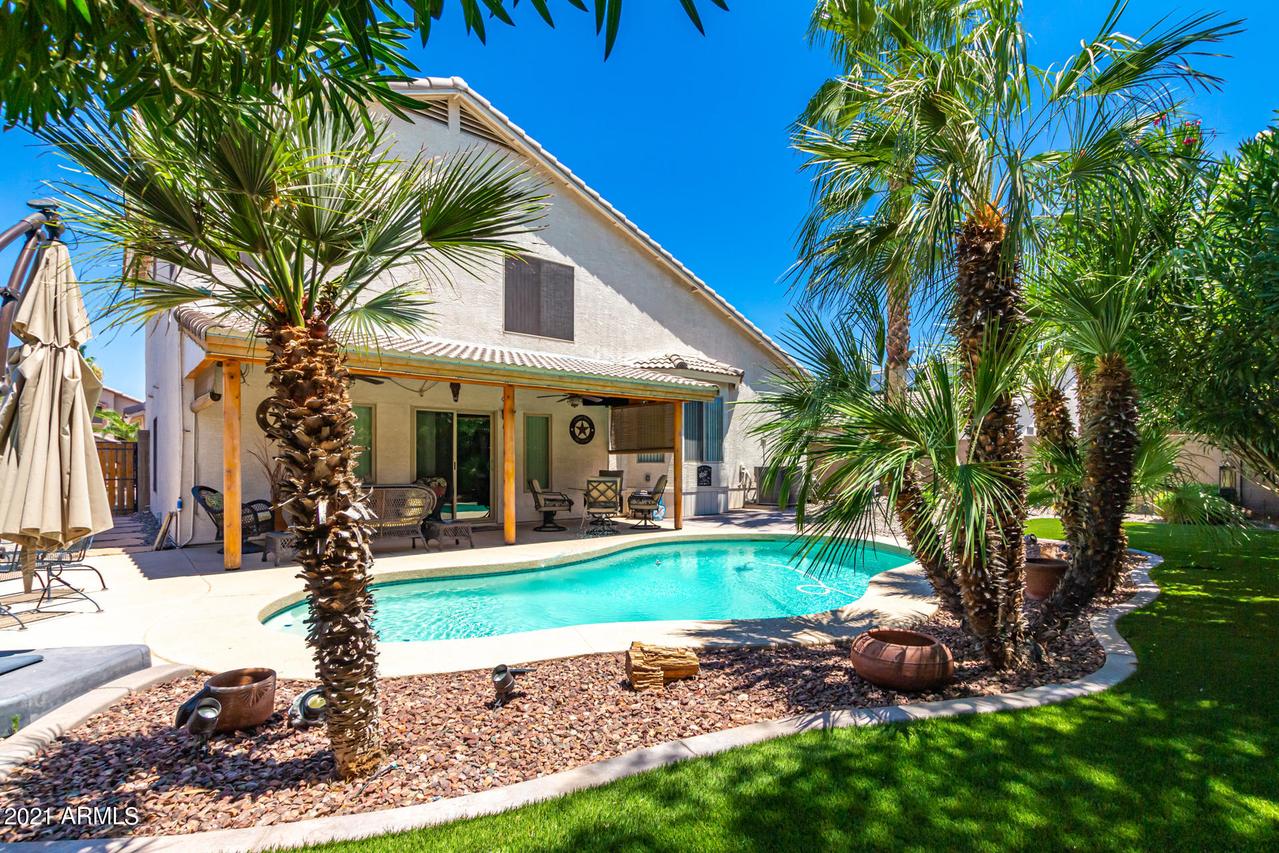 13223 W Tara Ln., Surprise, AZ 85374