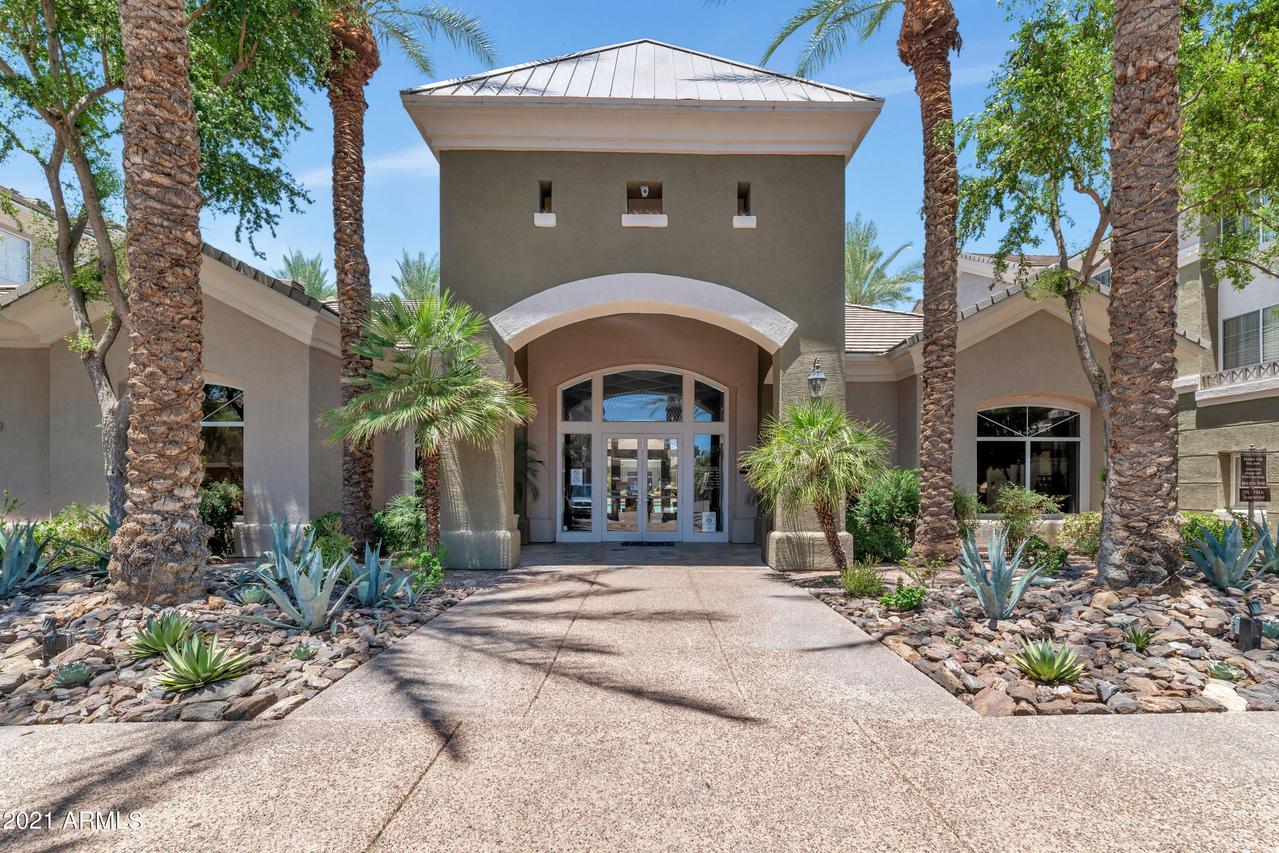 4455 E Paradise Village Pkwy. #1036, Phoenix, AZ 85032