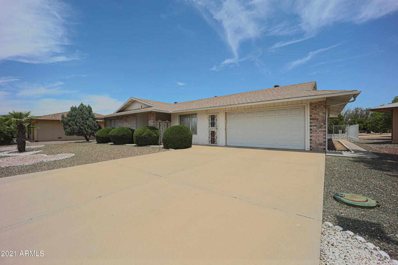 17019 N 97th Dr., Sun City, AZ 85373