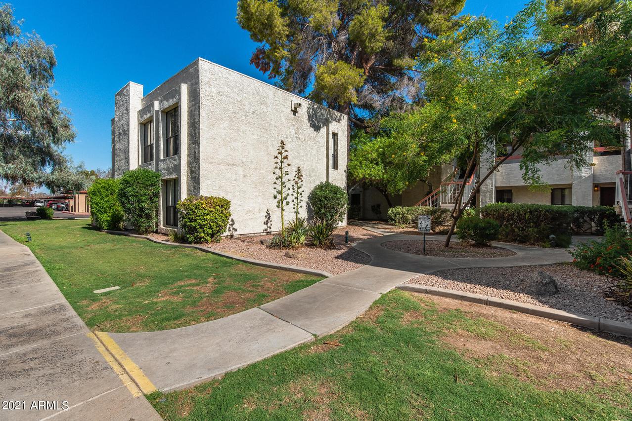 3119 W Cochise Dr. #108, Phoenix, AZ 85051