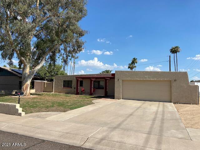 701 E Royal Palm Rd., Phoenix, AZ 85020