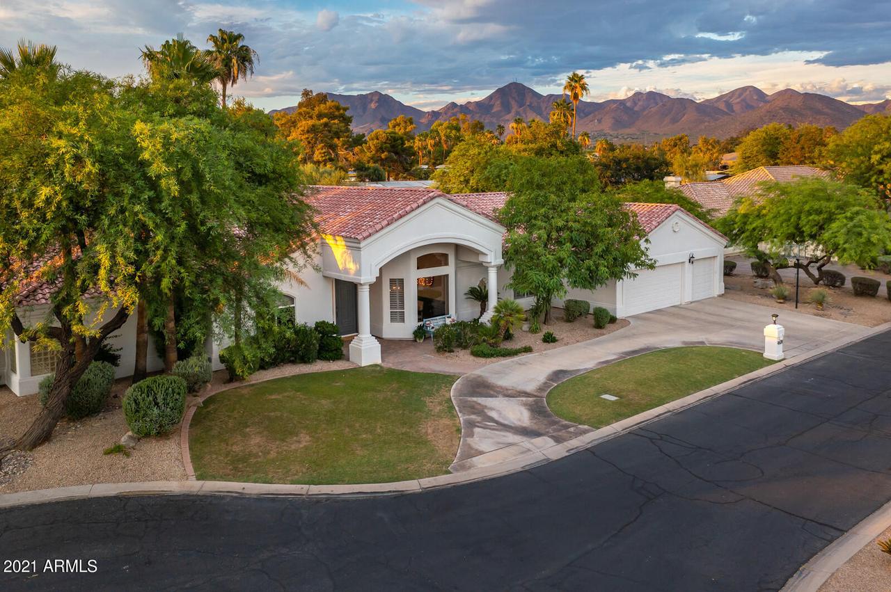 9628 E Laurel Ln., Scottsdale, AZ 85260