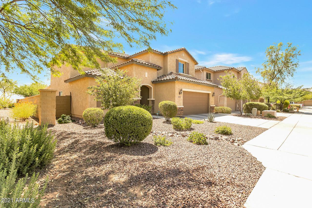 8683 N 179th Dr., Waddell, AZ 85355