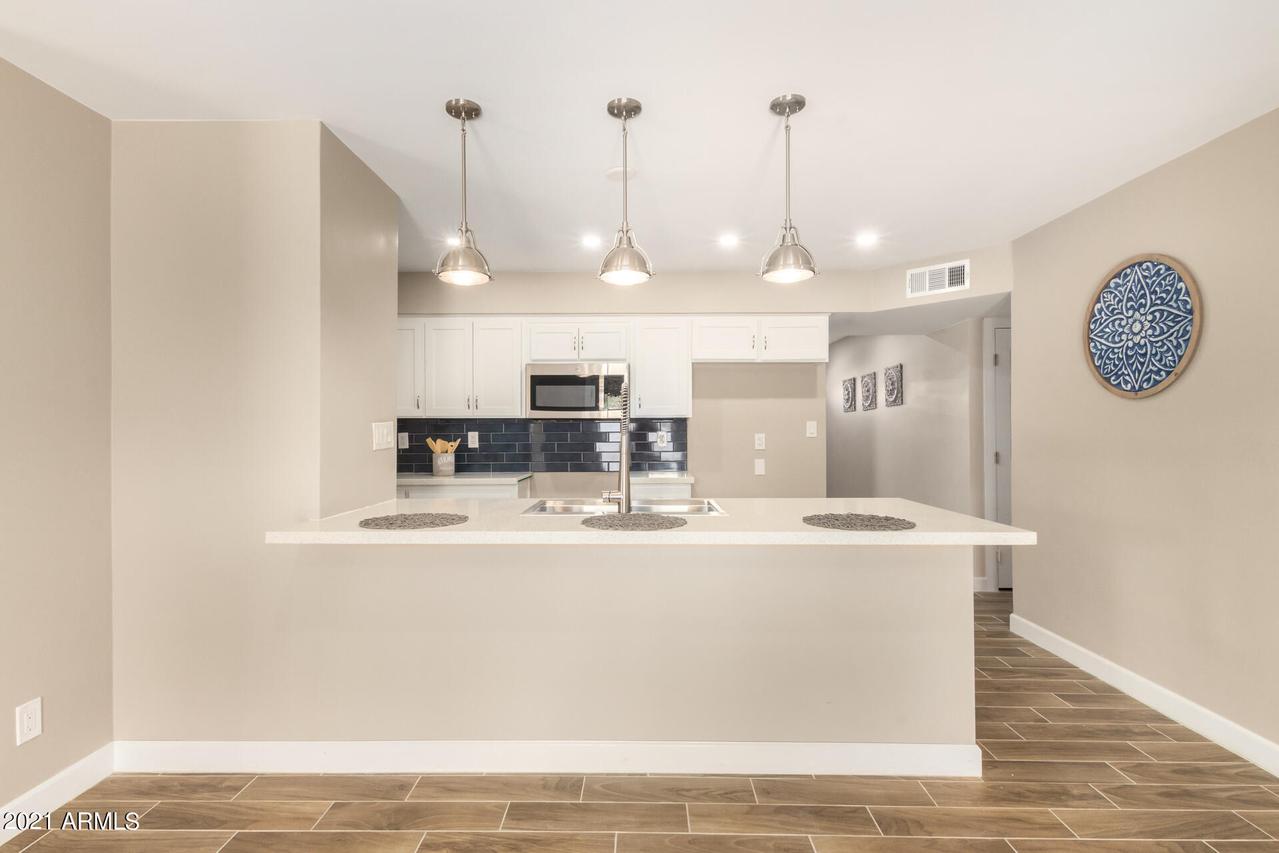 3812 N 84th Ln., Phoenix, AZ 85037