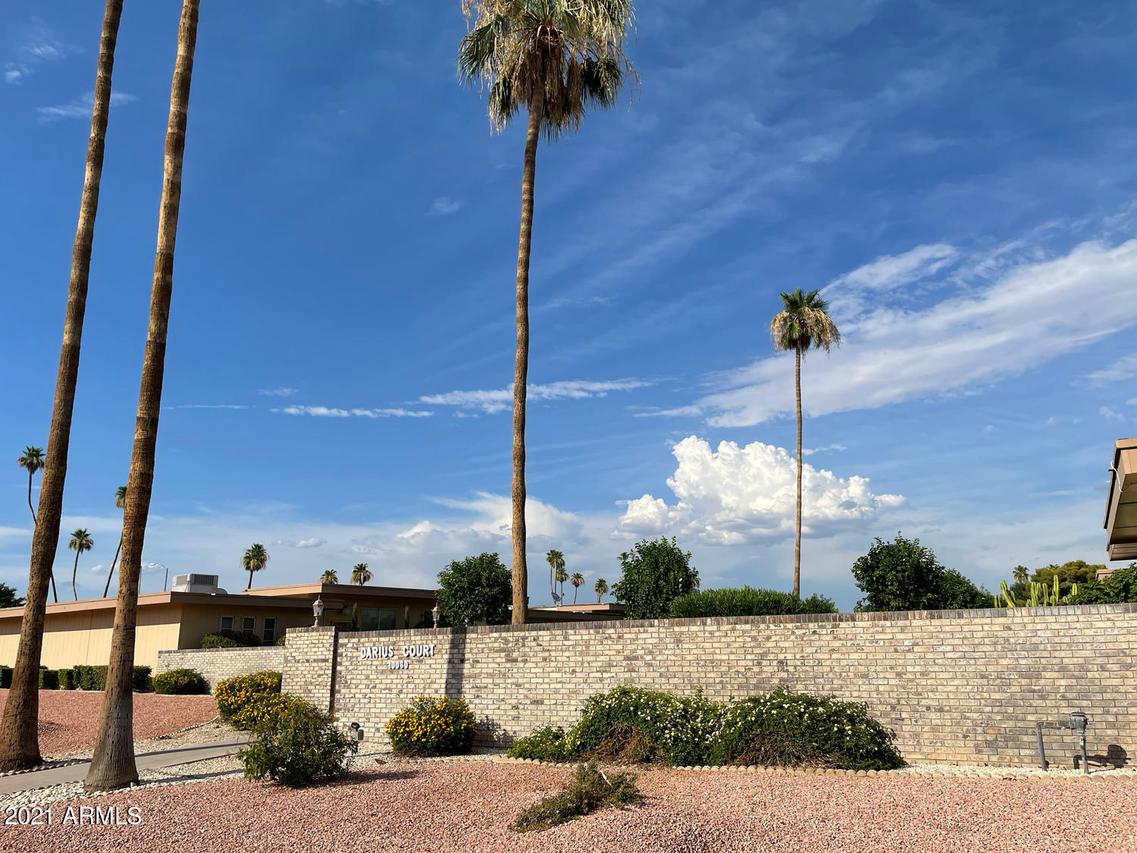 10060 W Royal Oak Rd. #L, Sun City, AZ 85351