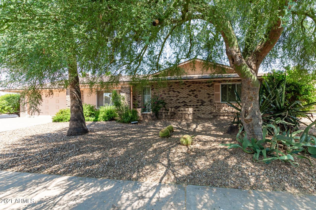 18402 N Scenic Ct., Sun City, AZ 85373