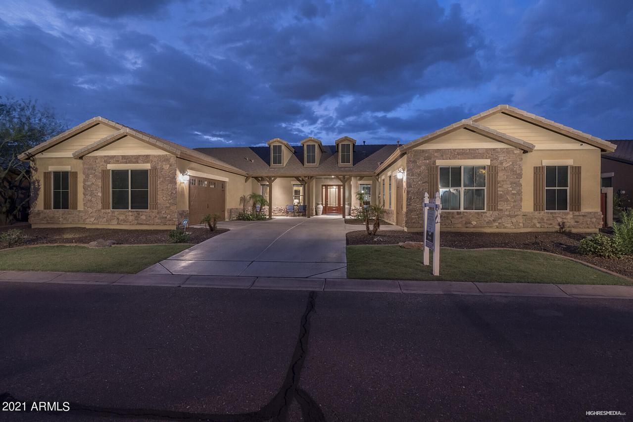 3234 E Ian Dr., Phoenix, AZ 85042