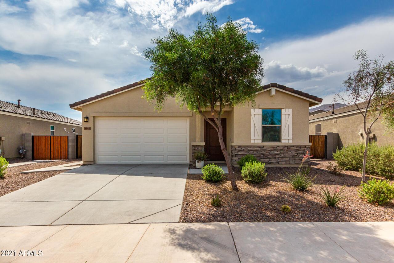1948 N 214th Dr., Buckeye, AZ 85396
