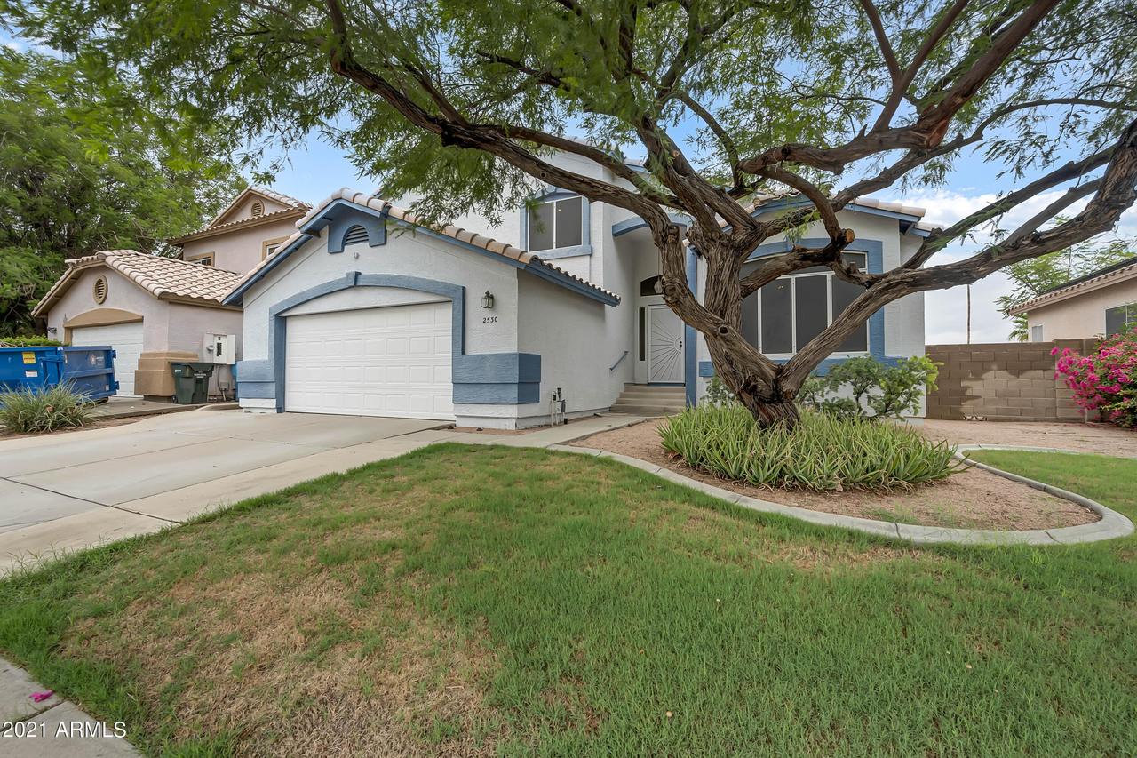 2530 E Taro Ln., Phoenix, AZ 85050