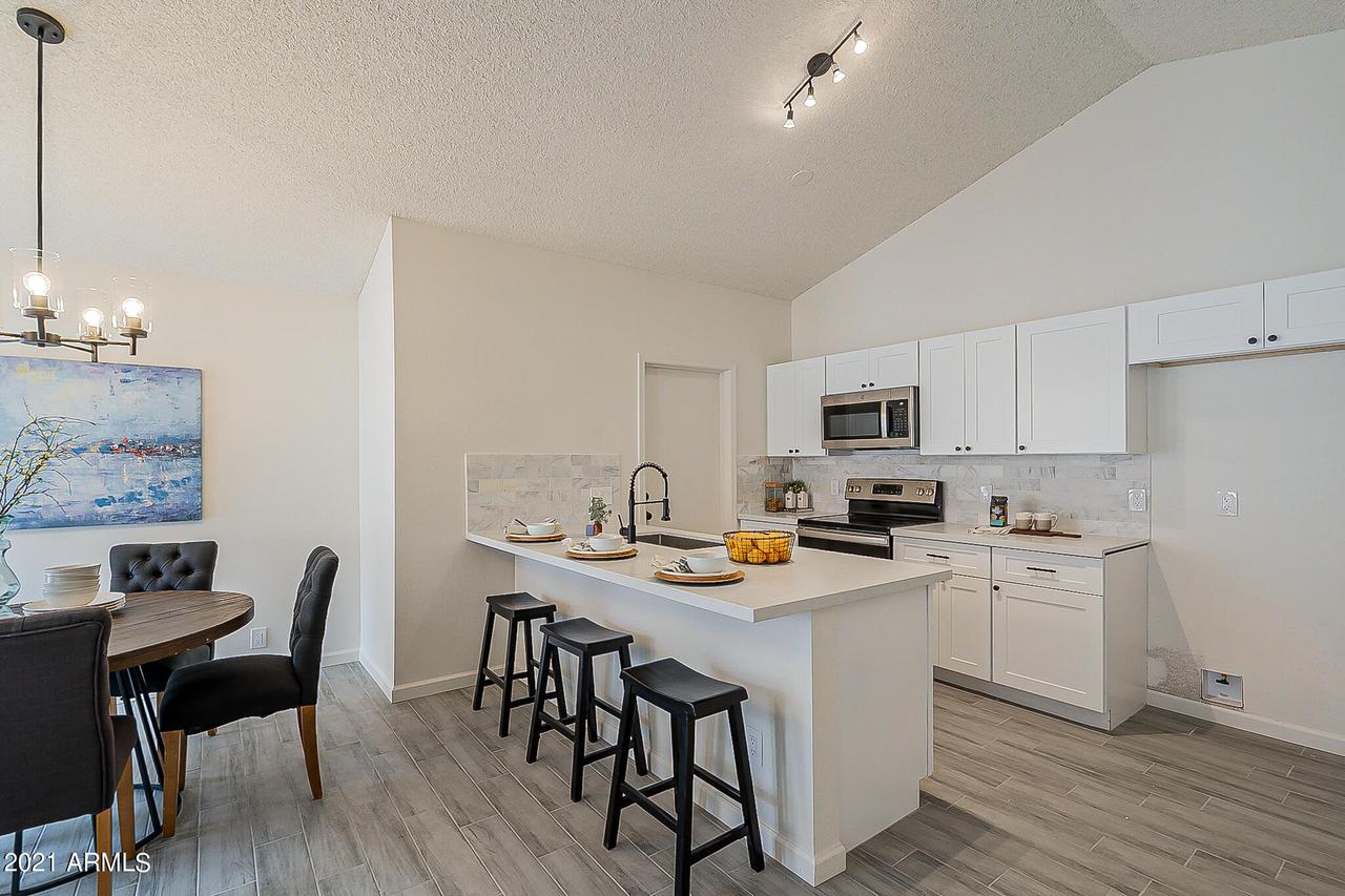 18427 N 36th Ave., Glendale, AZ 85308