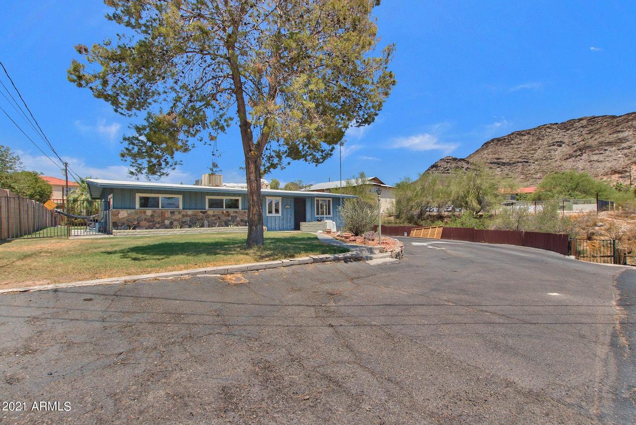 1524 E Christy Dr., Phoenix, AZ 85020