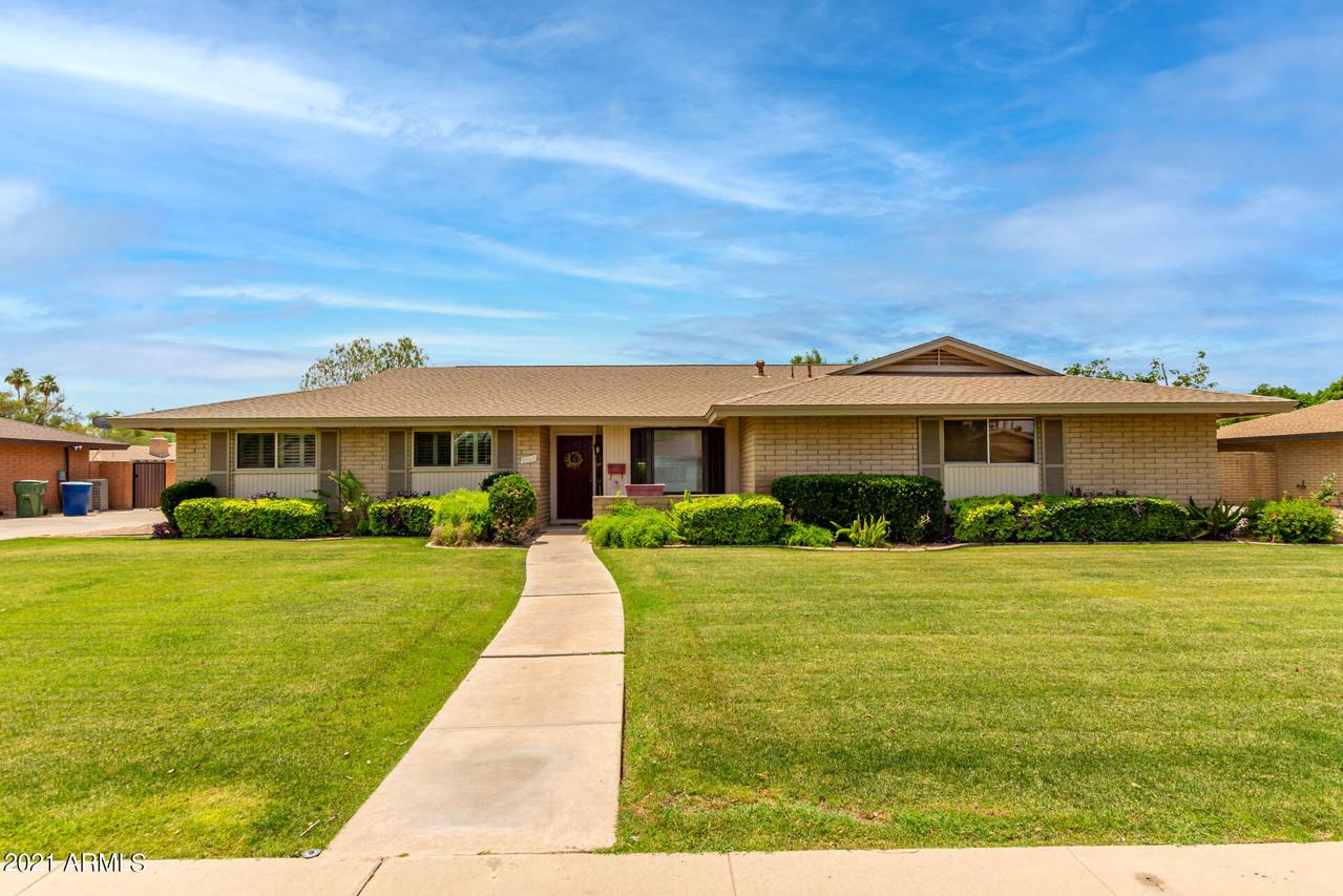 2049 E Malibu Dr., Tempe, AZ 85282