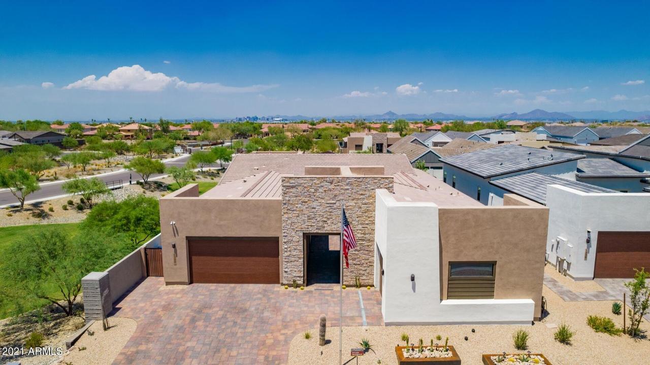 1332 E La Mirada Dr., Phoenix, AZ 85042