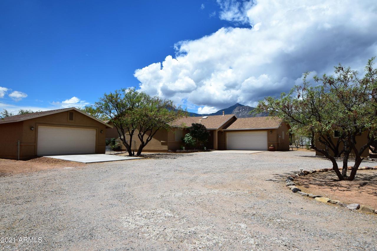 5734 E Labrador Ln., Hereford, AZ 85615