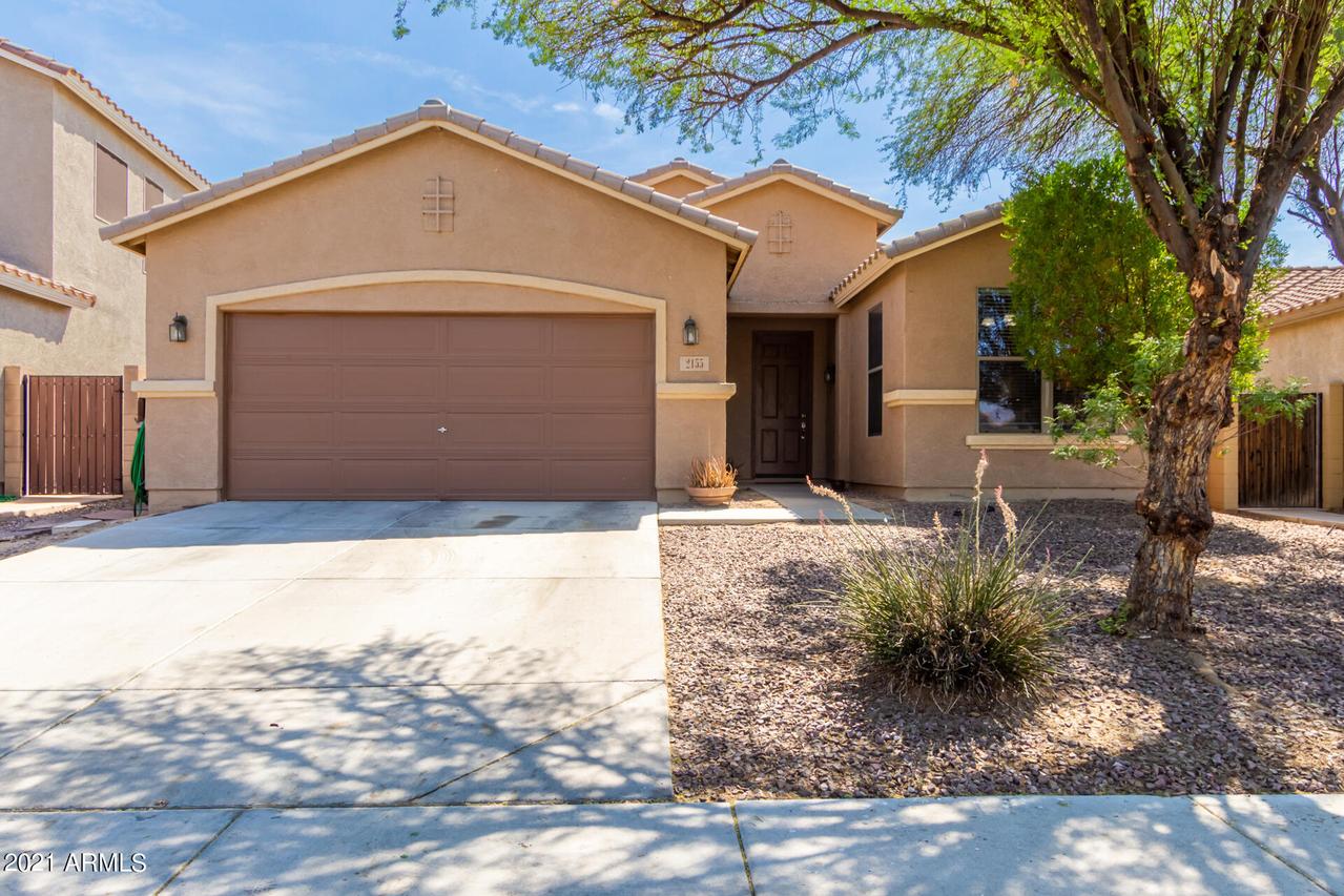 2155 W Desert Seasons Dr., San Tan Valley, AZ 85144