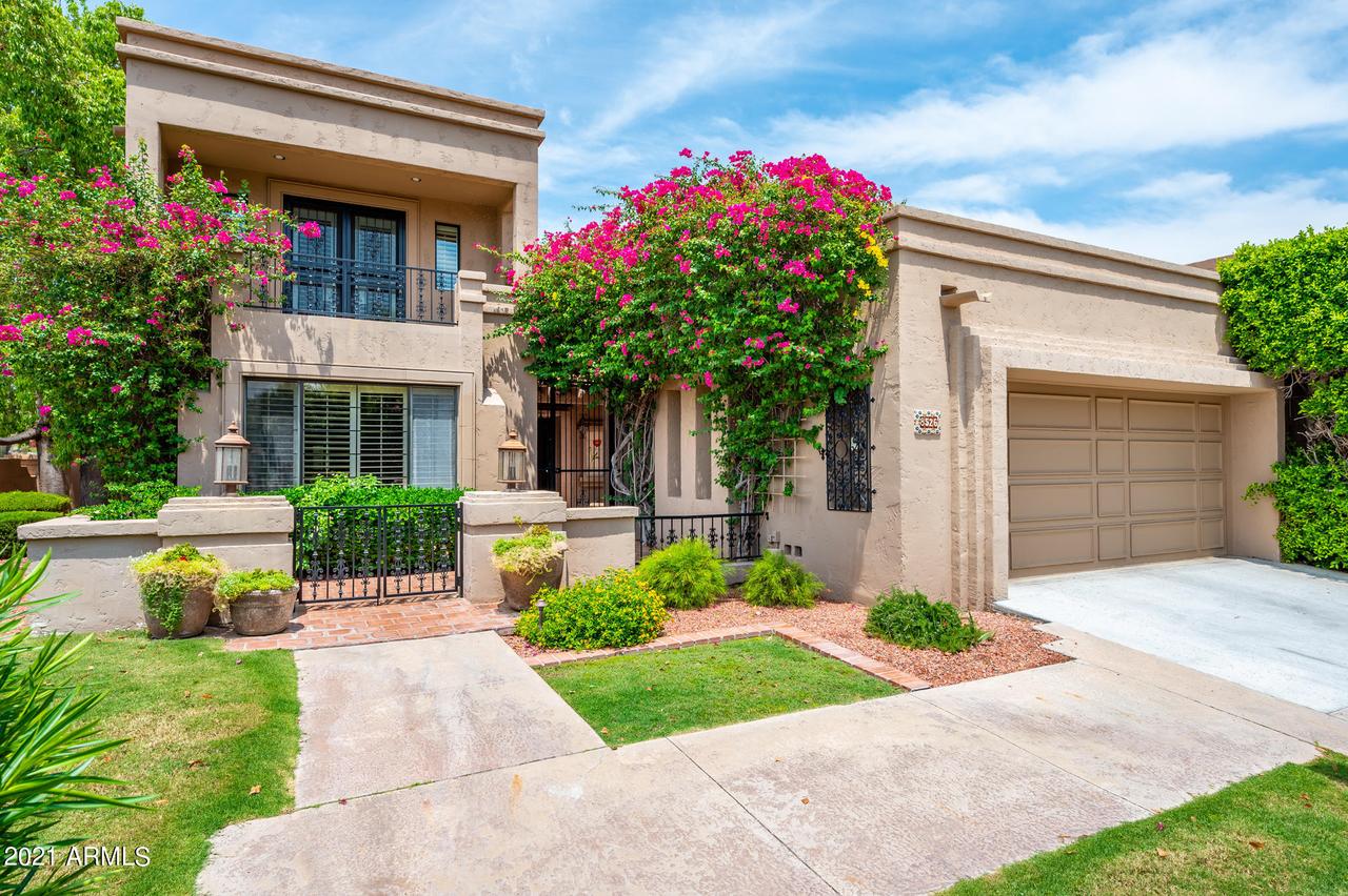 8526 E Vista Del Lago St., Scottsdale, AZ 85255