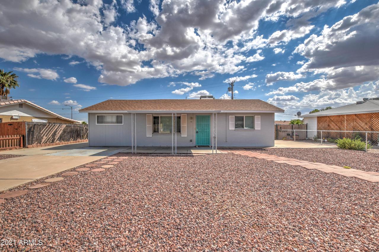 111 Peretz Cir., Morristown, AZ 85342