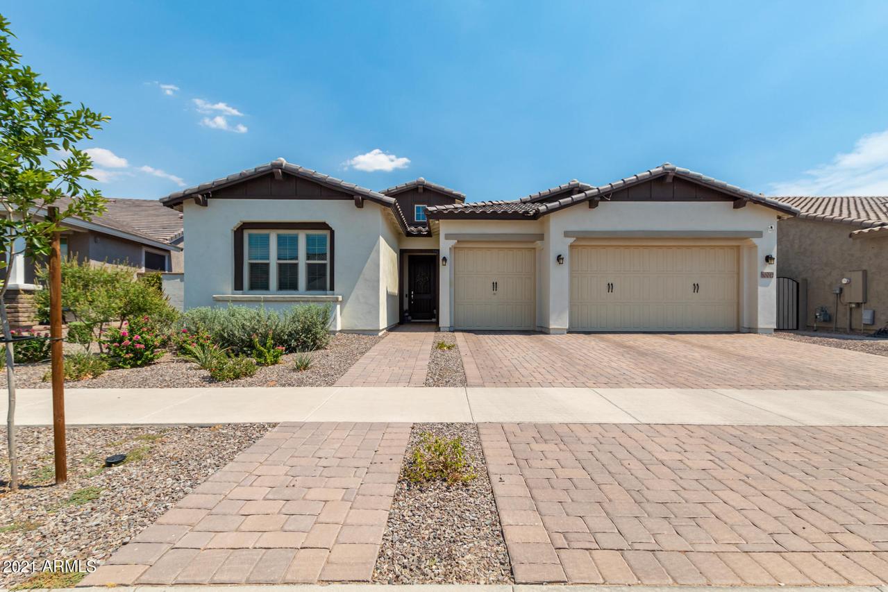 10017 E Satellite Dr., Mesa, AZ 85212