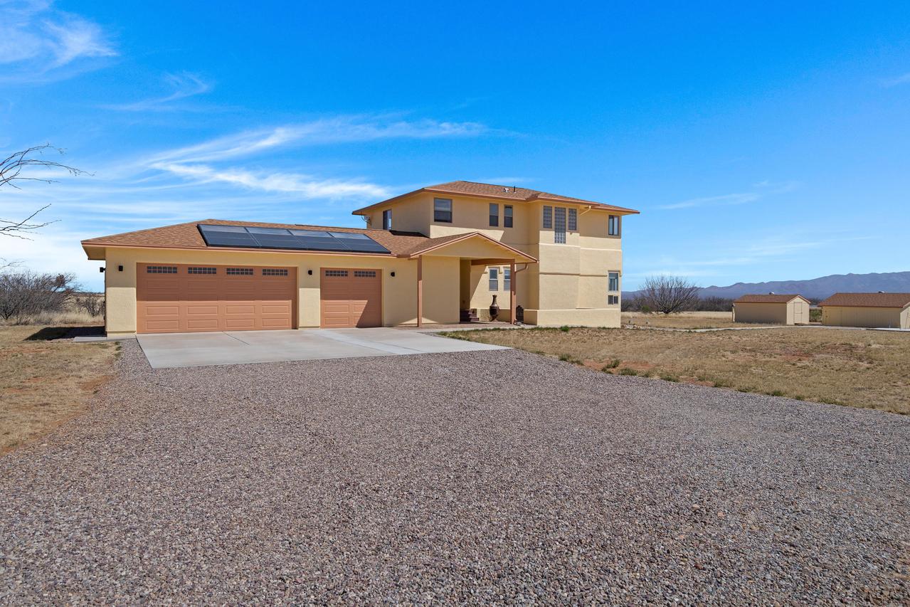 8541 S Almosta Ranch Rd., Hereford, AZ 85615