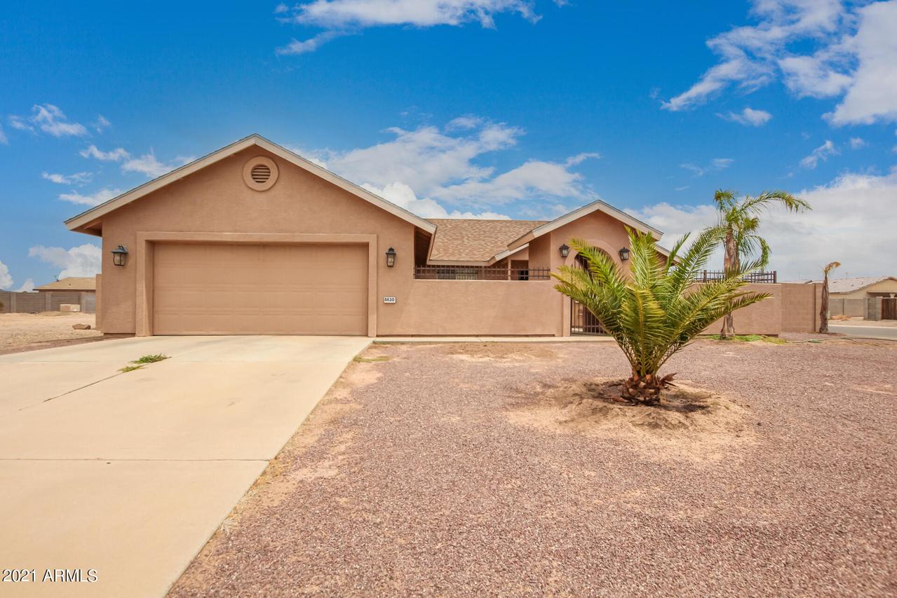 8830 W Swansea Dr., Arizona City, AZ 85223
