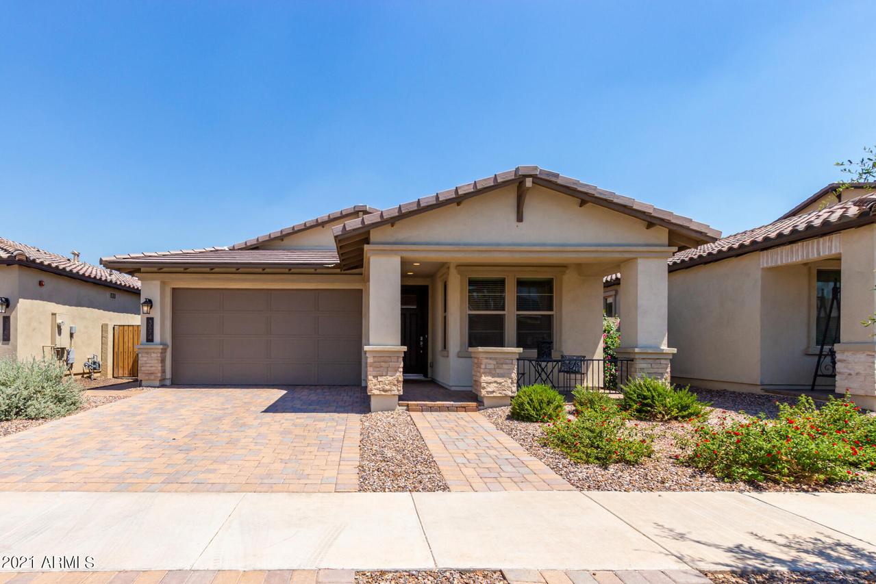 3874 E Loma Vista St., Gilbert, AZ 85295