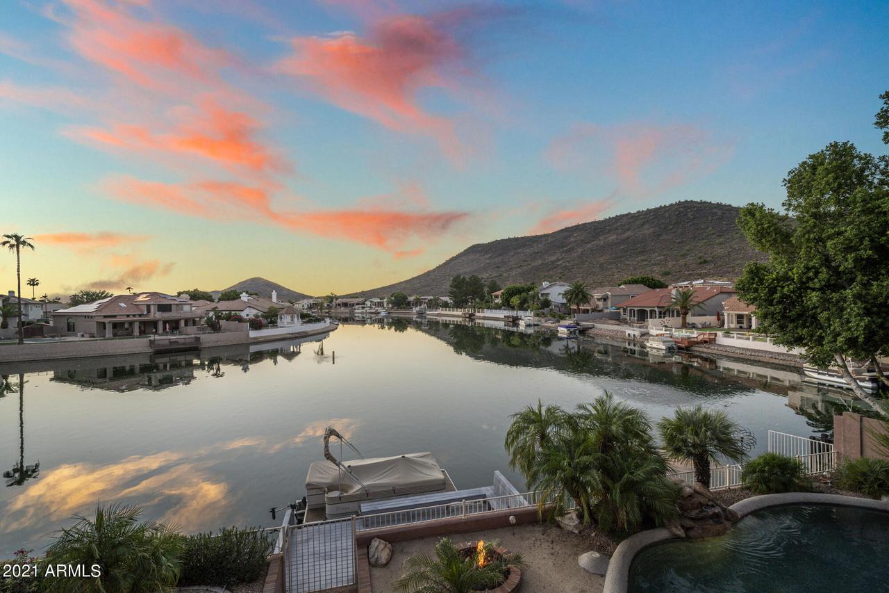 21682 N 53rd Dr., Glendale, AZ 85308