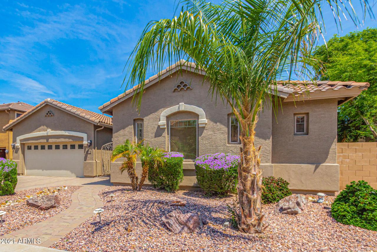 2688 E Bridgeport Pkwy., Gilbert, AZ 85295