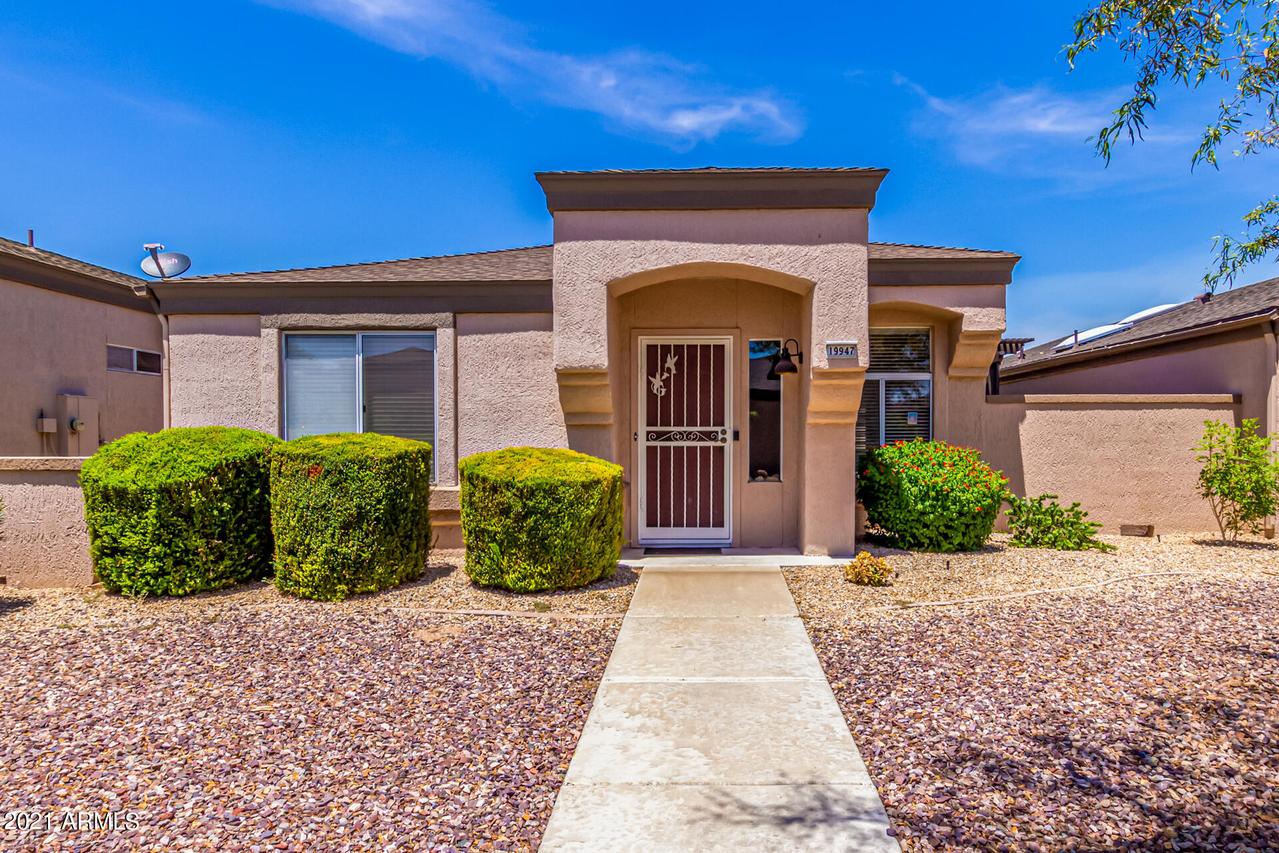 19947 N Greenview Dr., Sun City West, AZ 85375