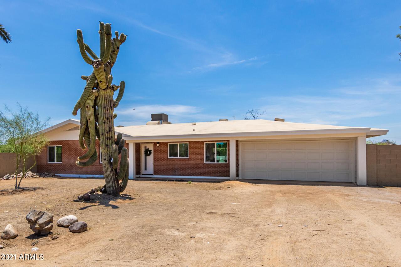 4043 E Whitney Ln., Phoenix, AZ 85032