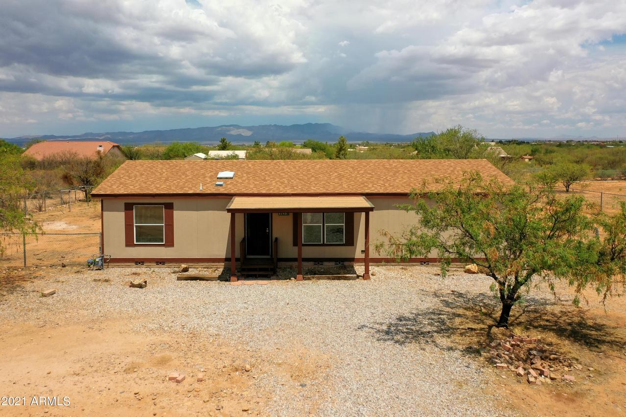 5745 S White Oak Ln., Hereford, AZ 85615