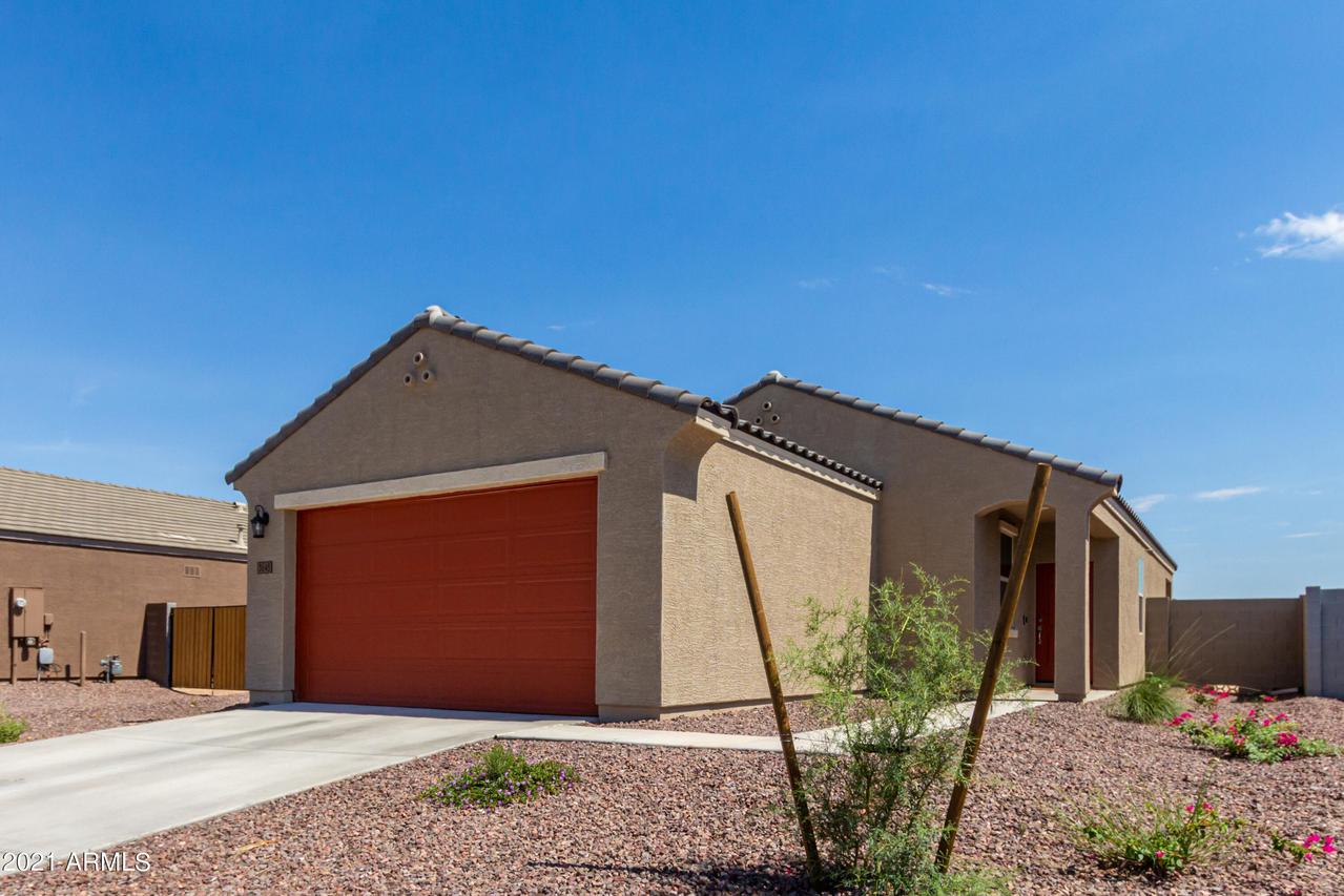 3645 E Archer Dr., San Tan Valley, AZ 85140
