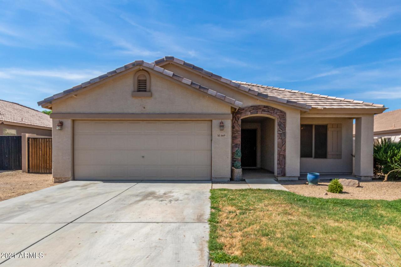 1669 E Pollino St., San Tan Valley, AZ 85140